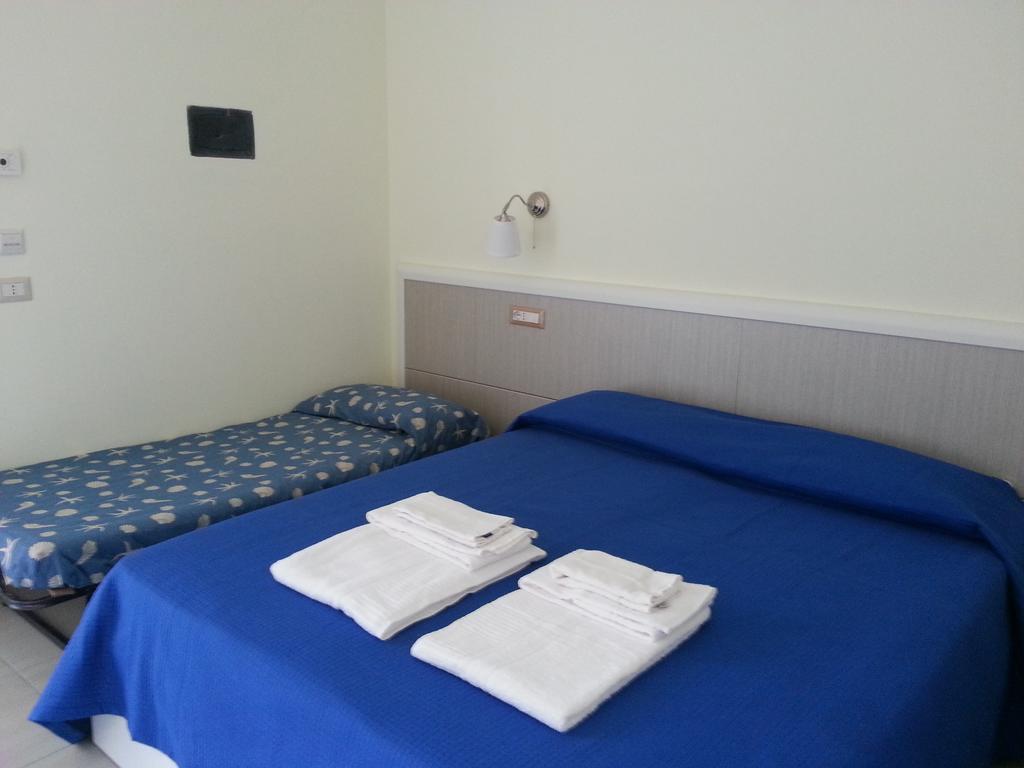 Il Girasole Formia Guesthouse Rooms Экстерьер фото