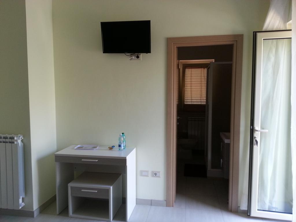 Il Girasole Formia Guesthouse Rooms Экстерьер фото