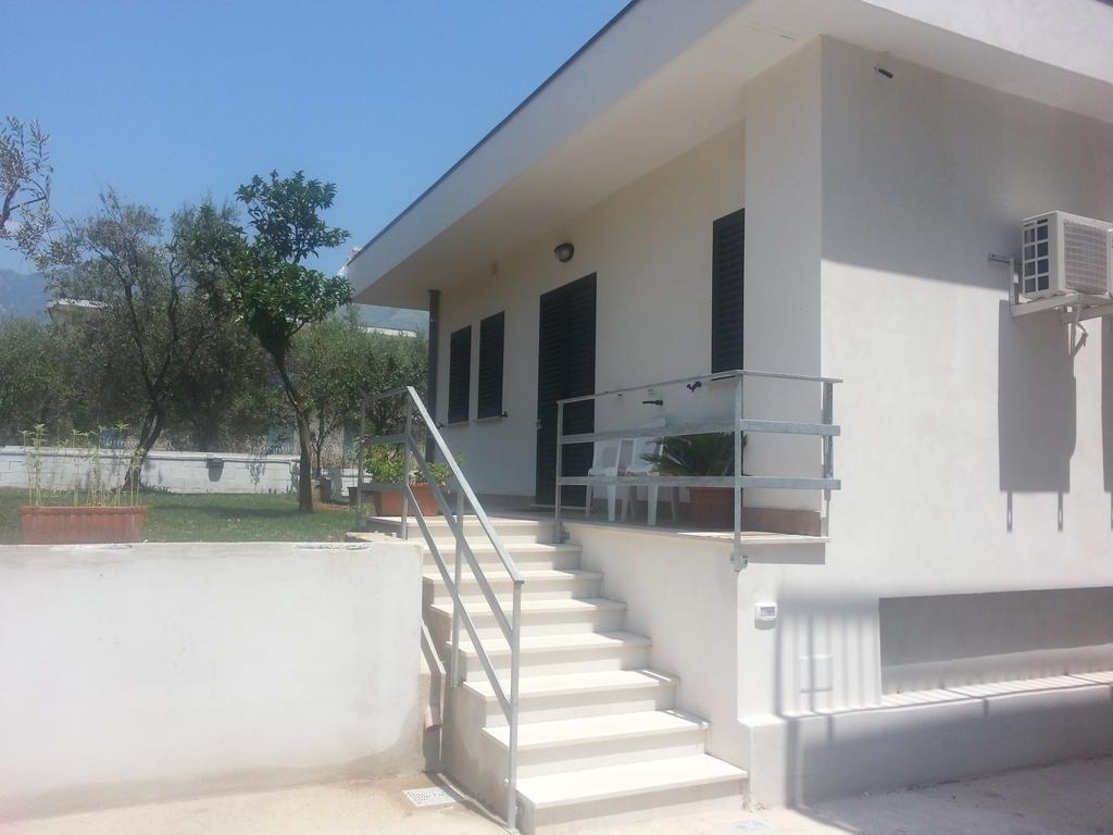 Il Girasole Formia Guesthouse Rooms Экстерьер фото