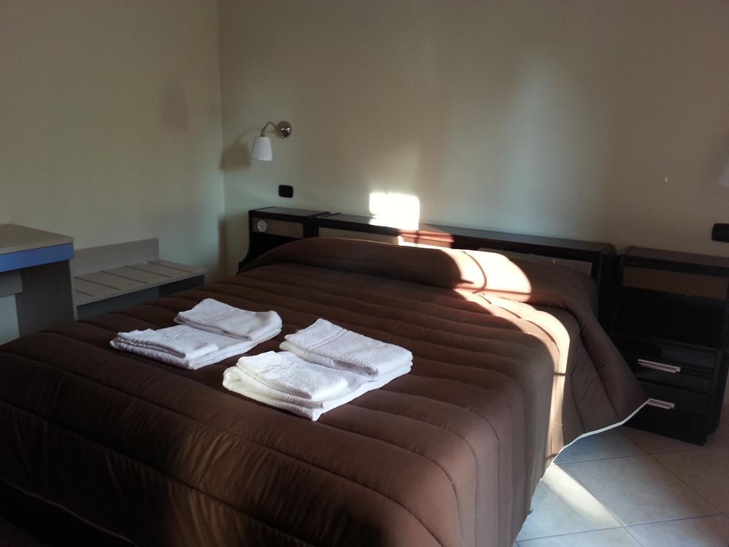 Il Girasole Formia Guesthouse Rooms Экстерьер фото