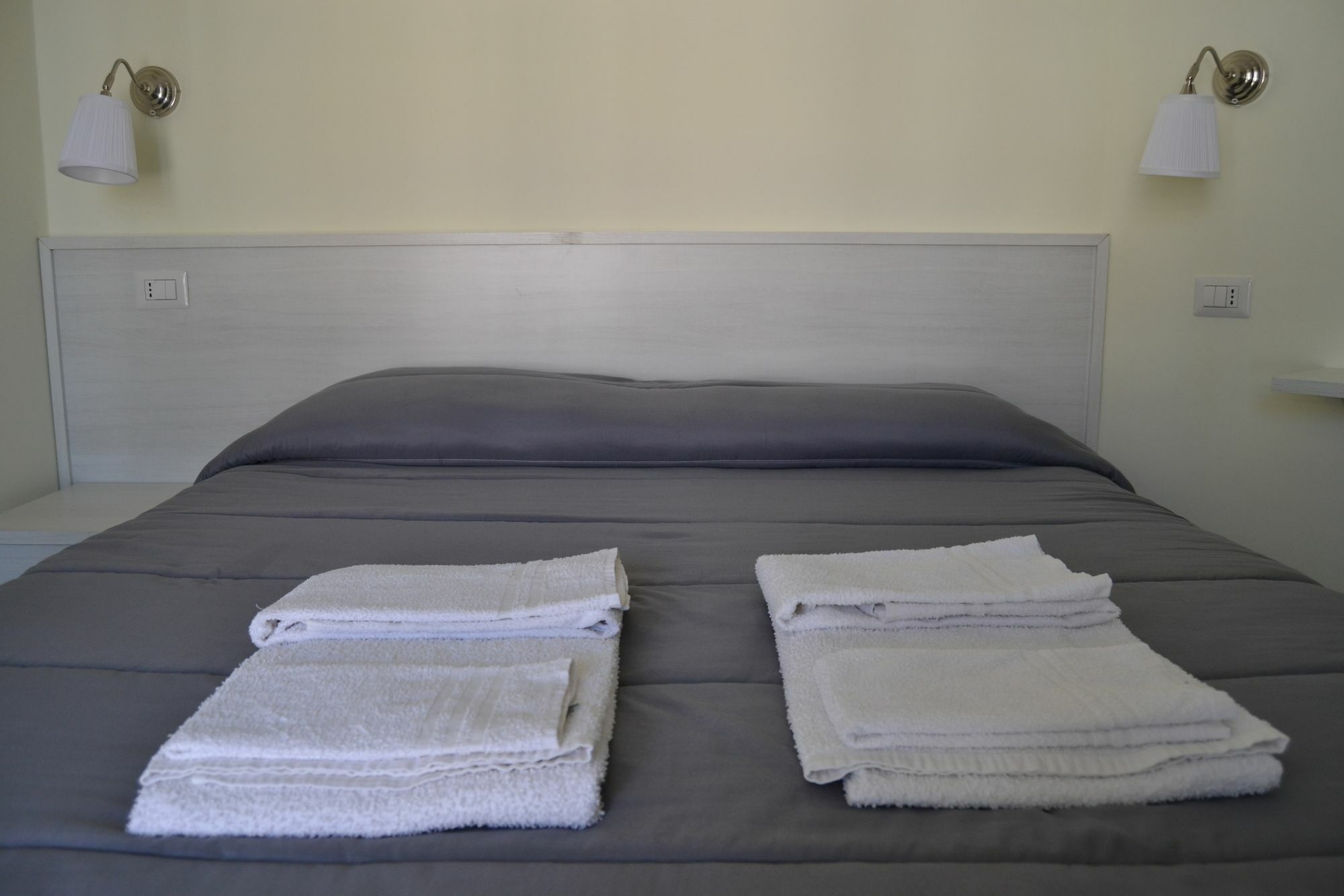 Il Girasole Formia Guesthouse Rooms Экстерьер фото