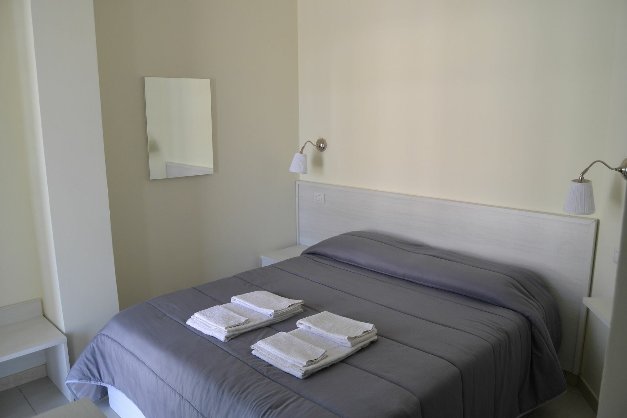 Il Girasole Formia Guesthouse Rooms Экстерьер фото